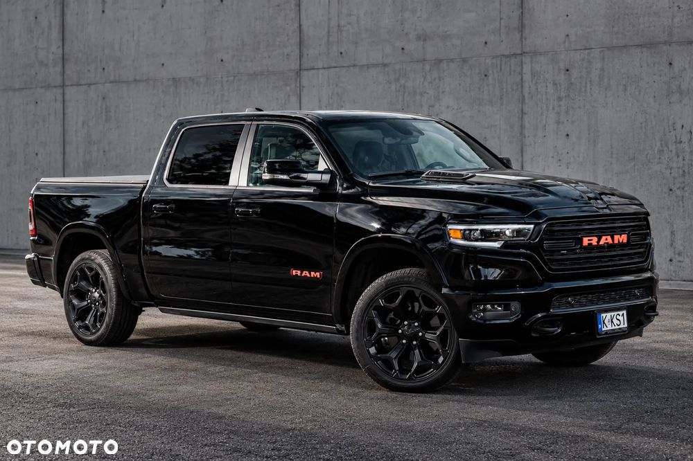 RAM 1500 5.7 eTorque Crew Cab Shortbed Limited Black - 6