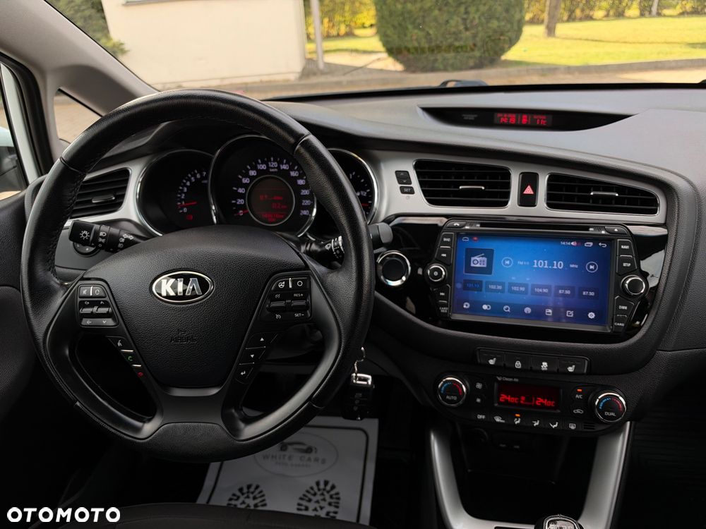 Kia Ceed 1.4 CVVT Dream Team Edition - 40
