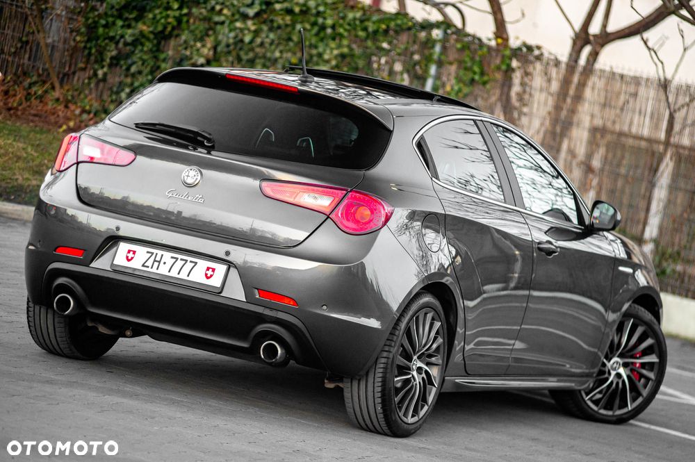 Alfa Romeo Giulietta 1.8 TBi 16V TCT Quadrifoglio Verde - 10