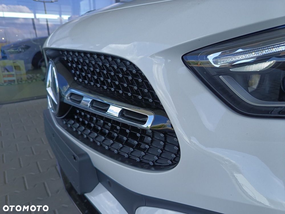 Mercedes-Benz GLA - 6