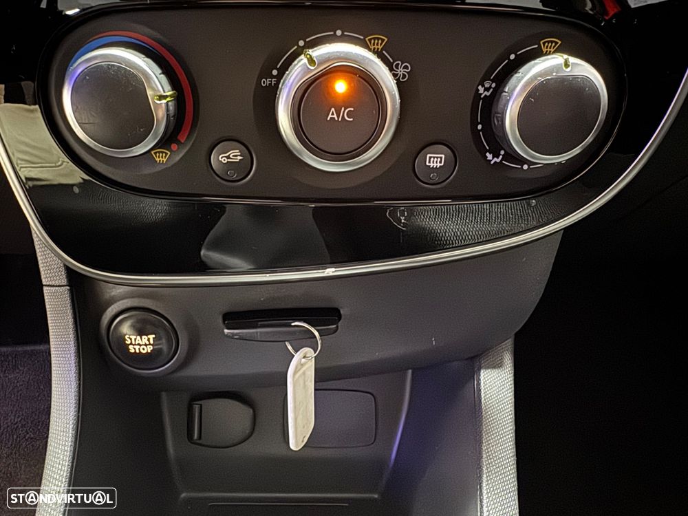 Renault Clio Sport Tourer 1.5 dCi Dynamique S - 12