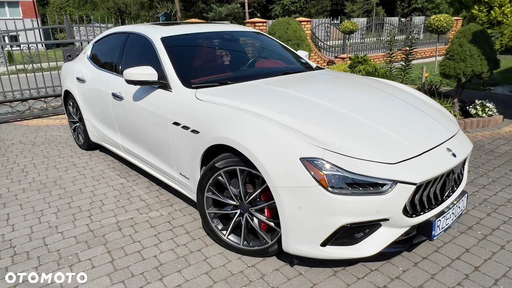 Maserati Ghibli S GranSport - 3