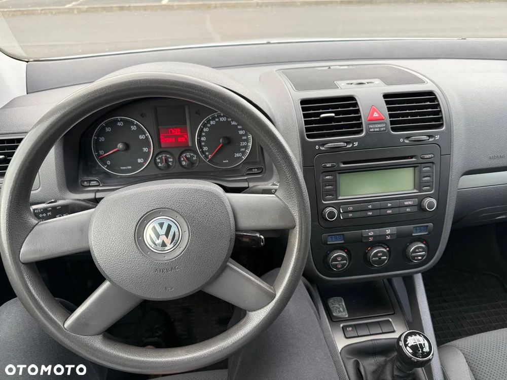 Volkswagen Golf 1.6 FSI Comfortline - 6
