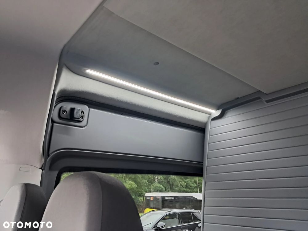 Volkswagen Crafter - 30