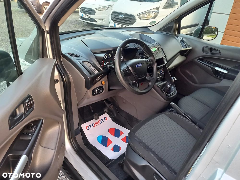 Ford Transit Connect - 16
