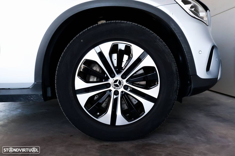 Mercedes-Benz GLC 300 de Coupe 4Matic - 11