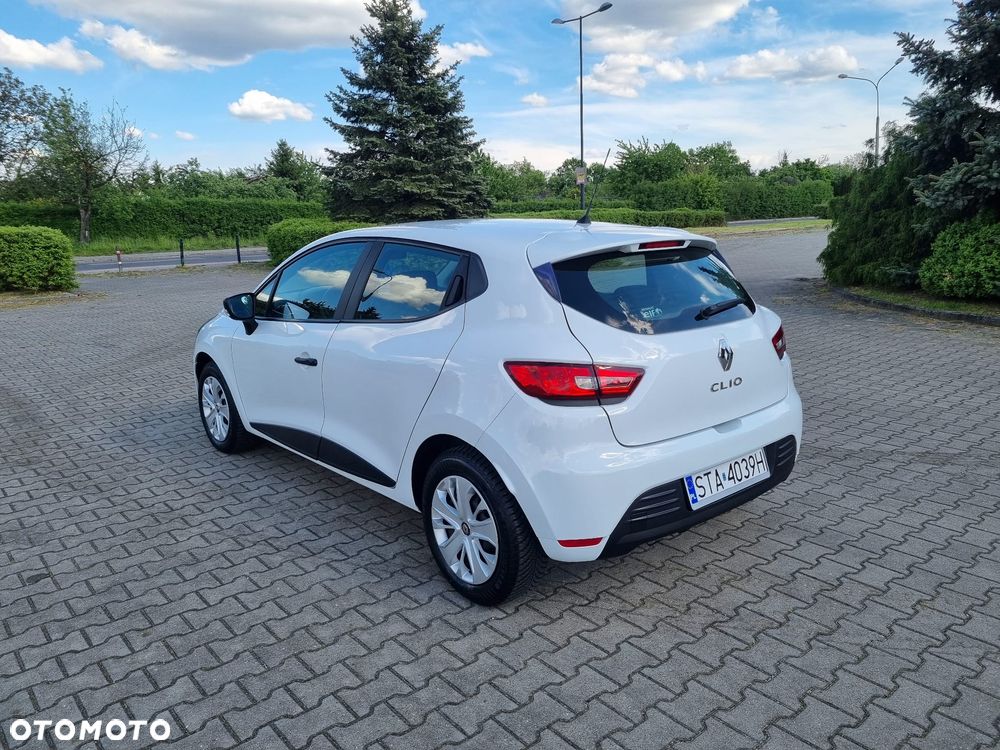 Renault Clio 1.2 16V 75 Life - 4