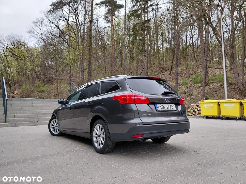 Ford Focus 1.0 EcoBoost Titanium - 4