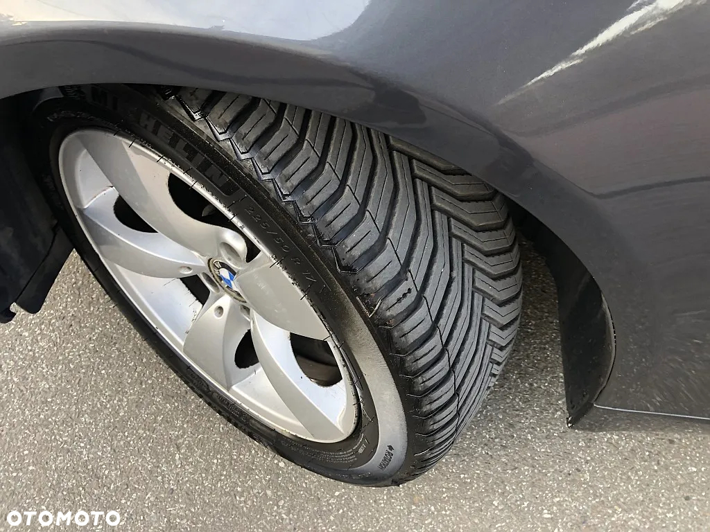 BMW Seria 5 523i - 35