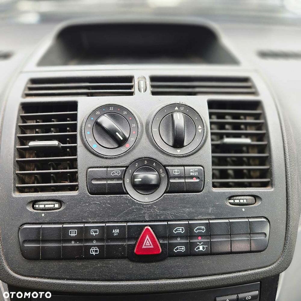 Mercedes-Benz Vito - 16