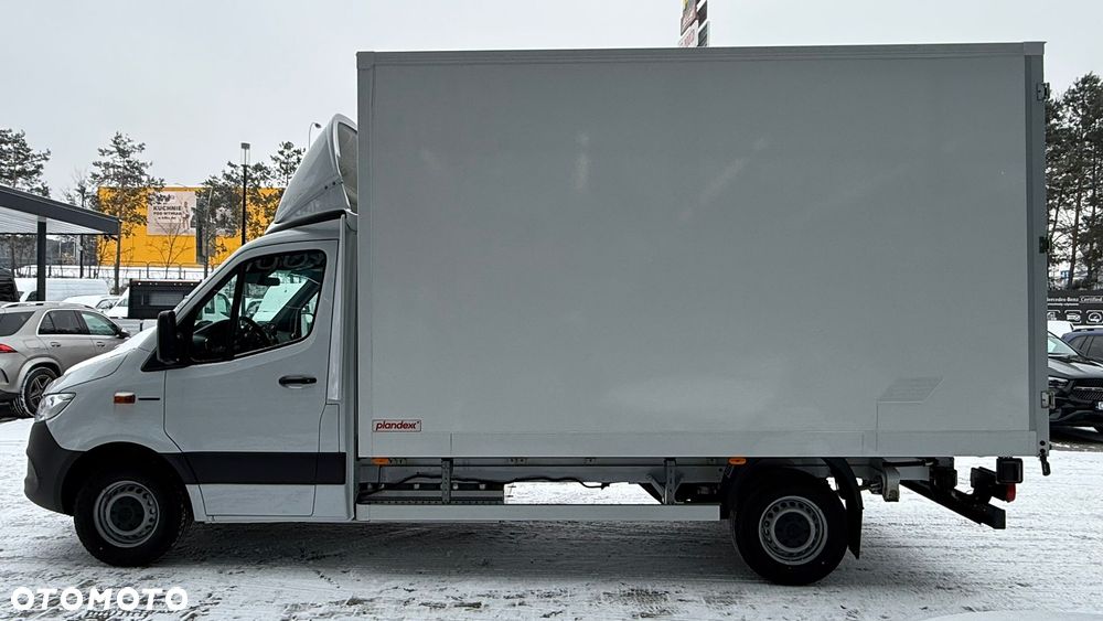 Mercedes-Benz eSprinter 420 Podwozie 4325 mm + Kontener - 4