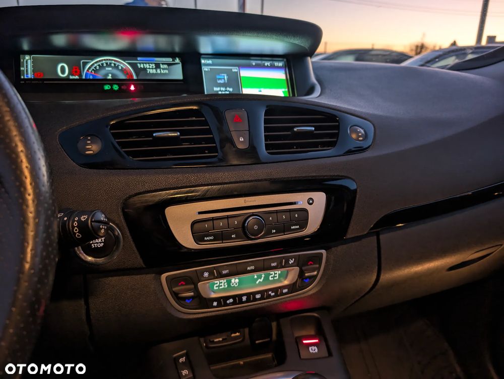 Renault Scenic ENERGY TCe 115 S&S Bose Edition - 15