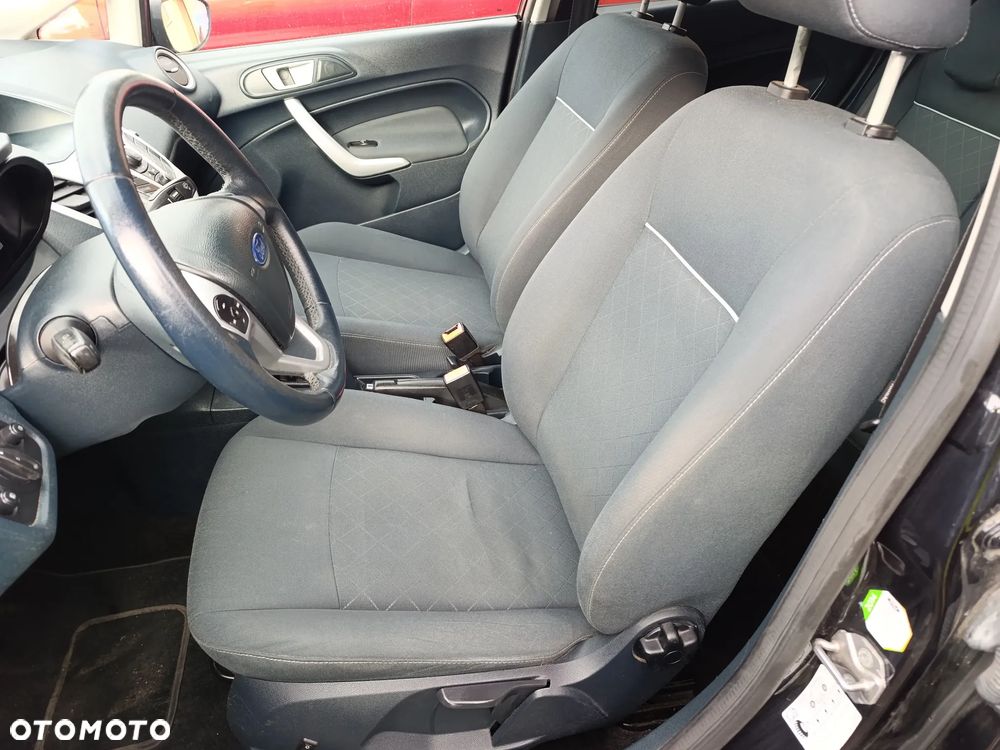 Ford Fiesta - 5