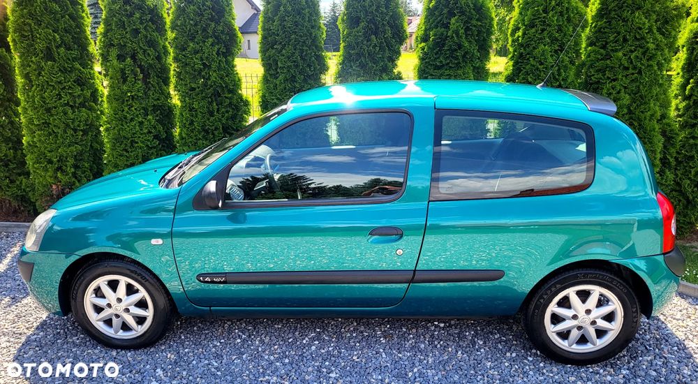 Renault Clio 1.4 16V Dynamique - 10