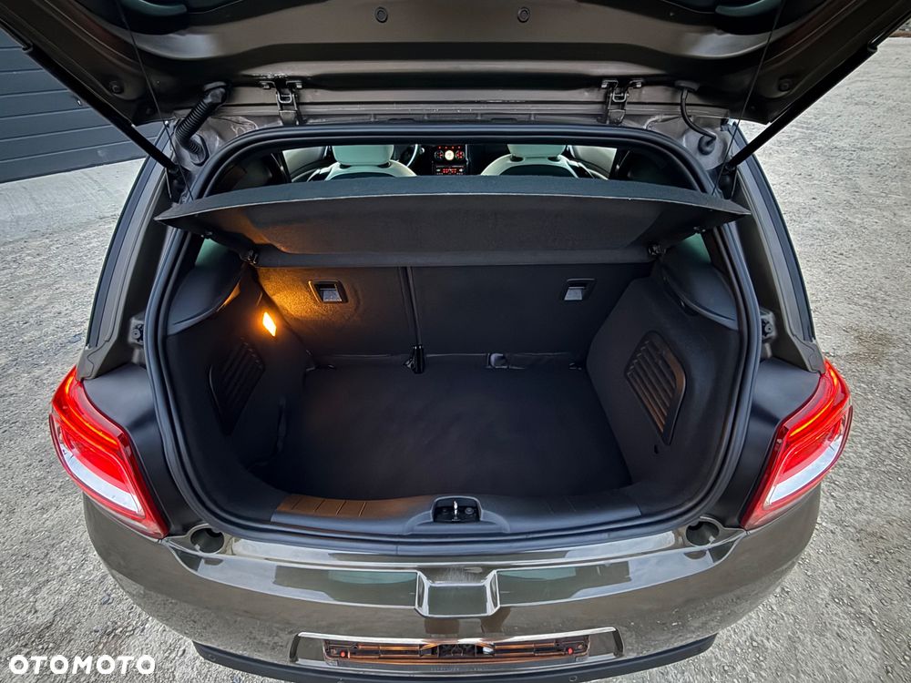 Citroën DS3 1.6 e-HDi SportChic - 17
