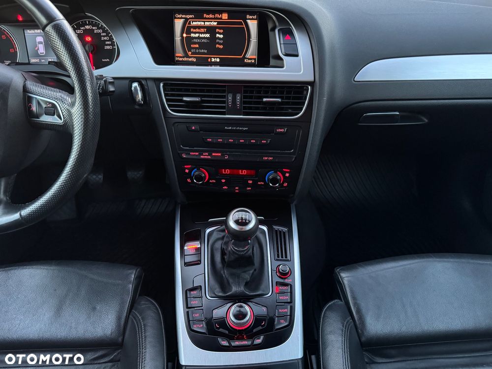 Audi A4 Avant 2.0 TDI - 29