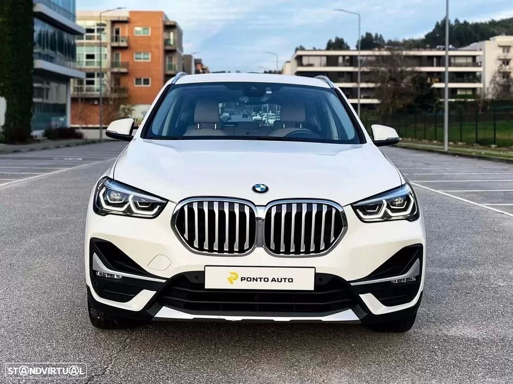 BMW X1 25 e xDrive xLine — fotografia 3