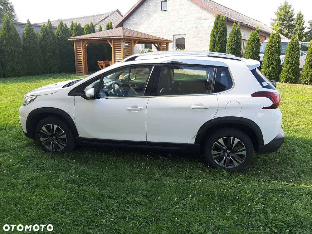 Peugeot 2008 PureTech 110 Stop&Start Allure - 4