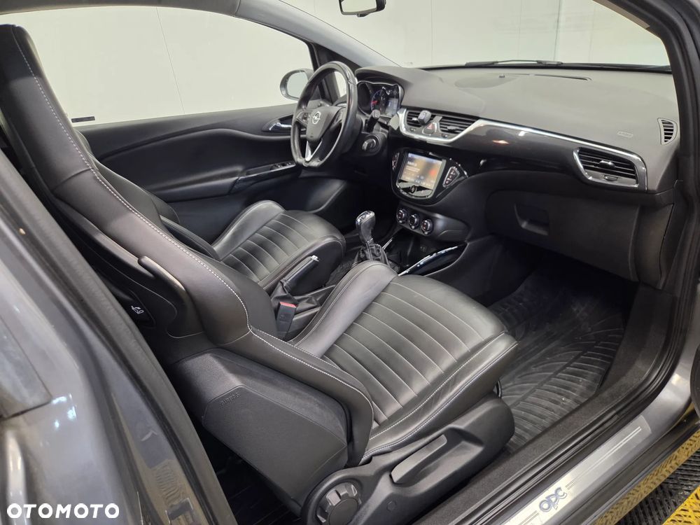 Opel Corsa 1.6 Turbo OPC - 12