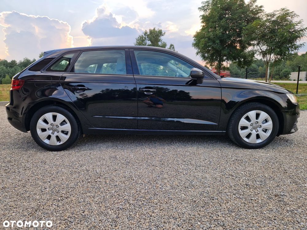 Audi A3 Sportback - 9