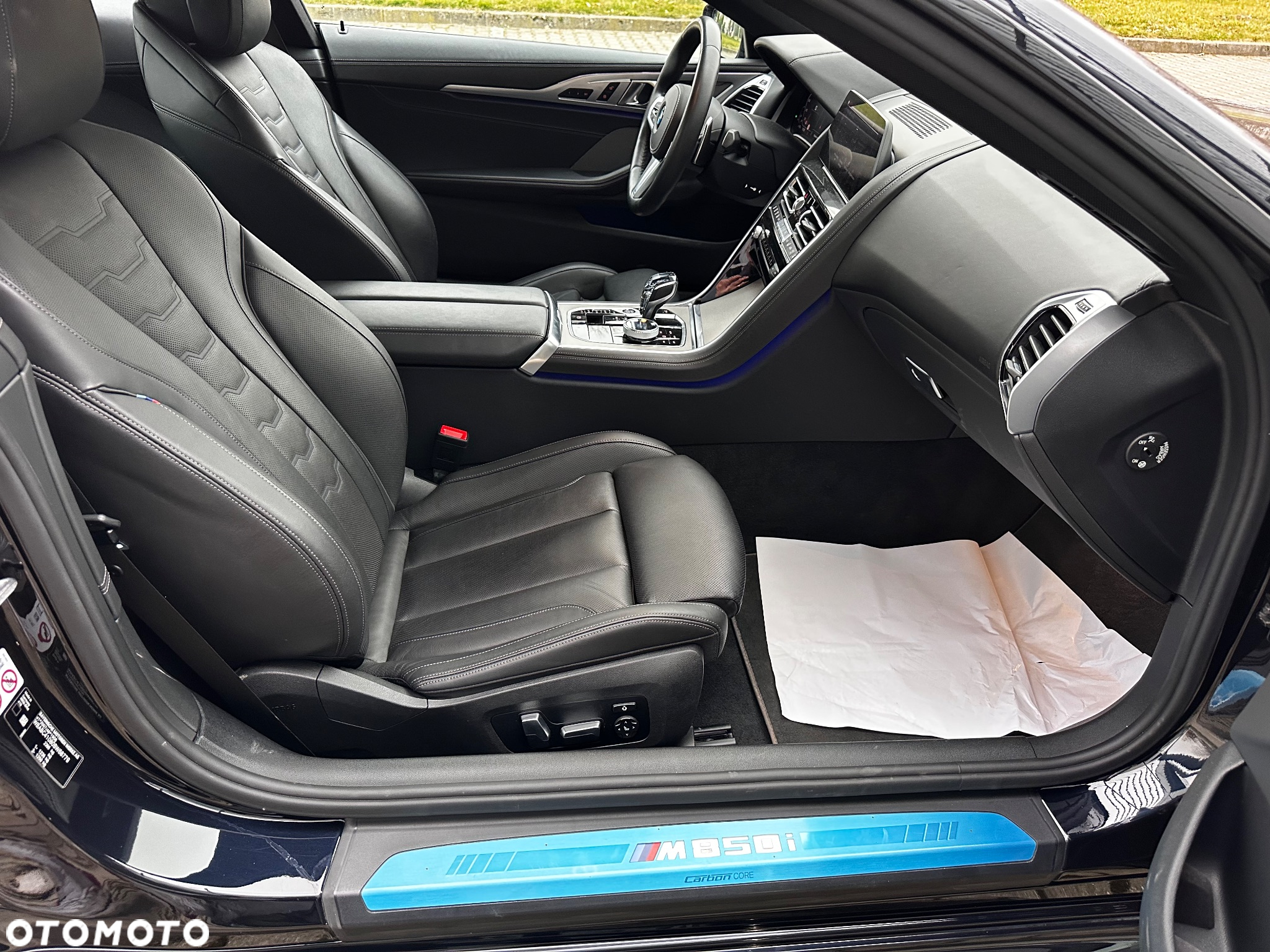 BMW Seria 8 M850i xDrive - 14