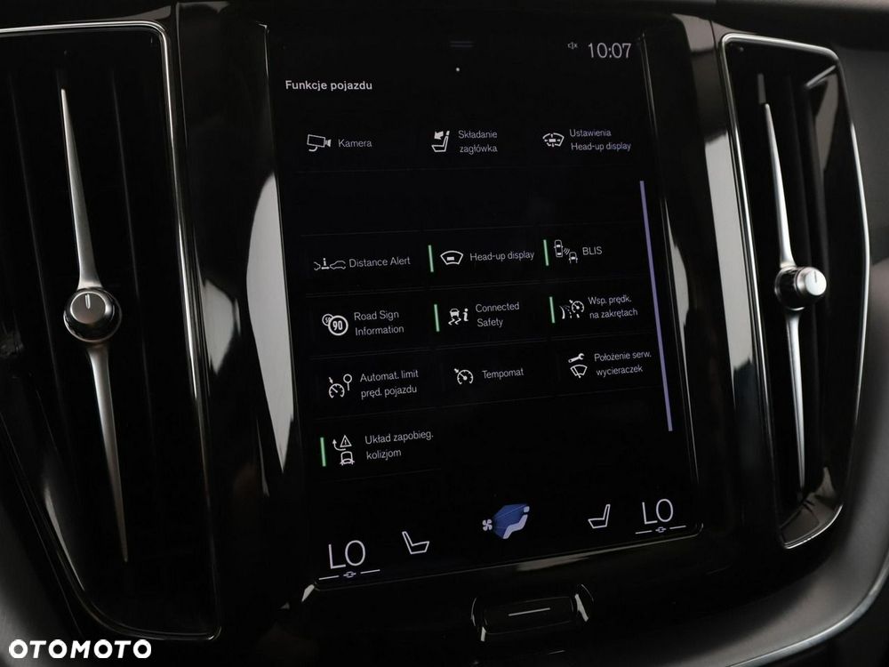 Volvo XC 60 T6 AWD Recharge Geartronic Inscription Expression - 28