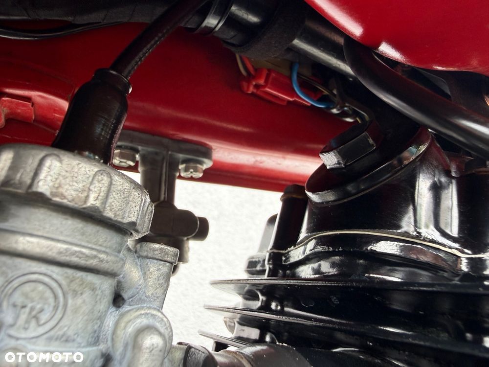 Suzuki DR - 21