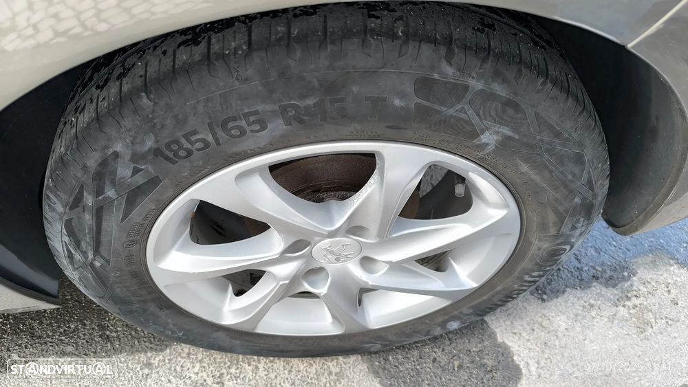 Peugeot 208 1.4 HDi SE Style - 46