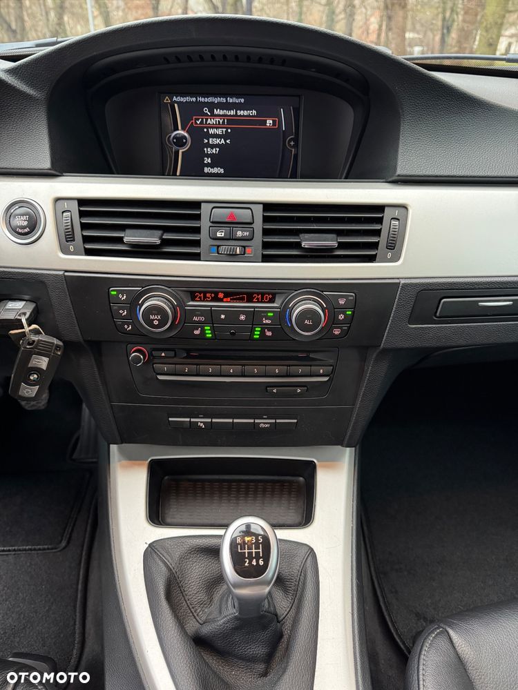BMW Seria 3 320i Edition Sport - 22