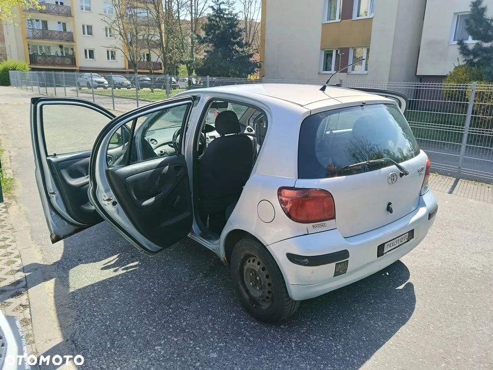 Toyota Yaris - 3