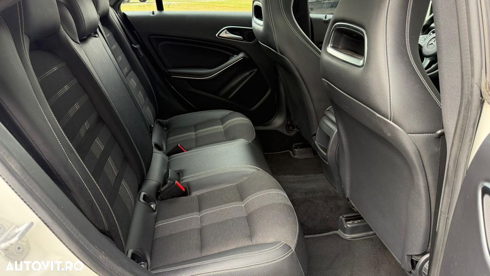 Mercedes-Benz CLA - 16