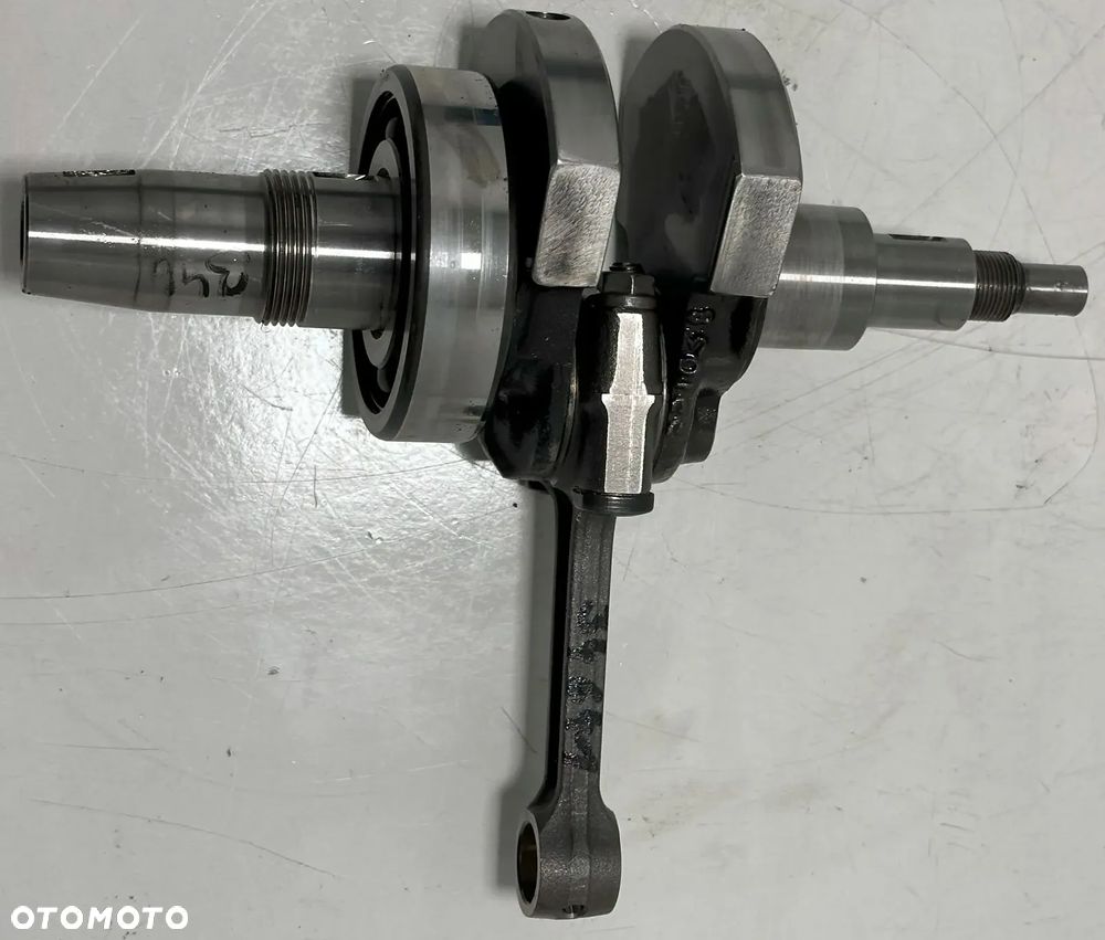 KTM Duke 125 Wał korbowy - 2