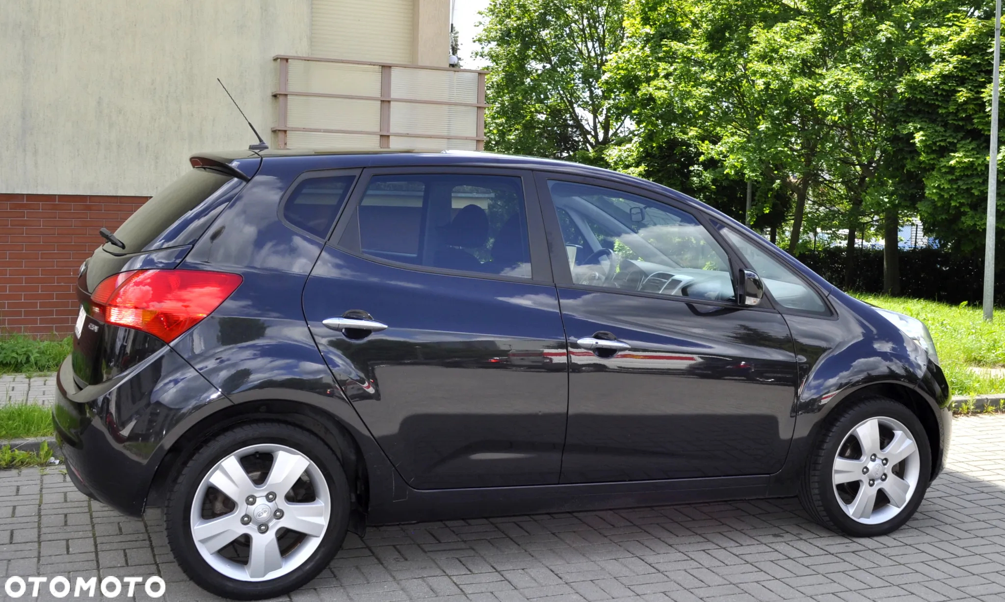 Kia Venga 1.6 CRDi 128 Business Line - 10