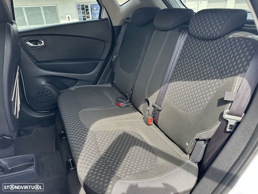 Renault Captur 1.5 dCi Exclusive - 13