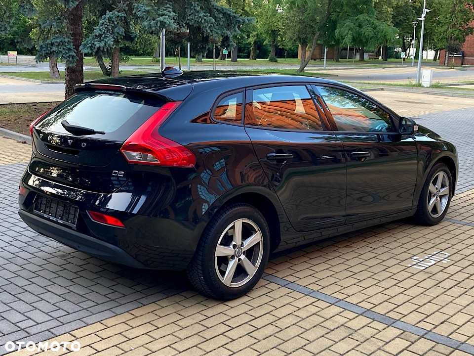 Volvo V40 - 16