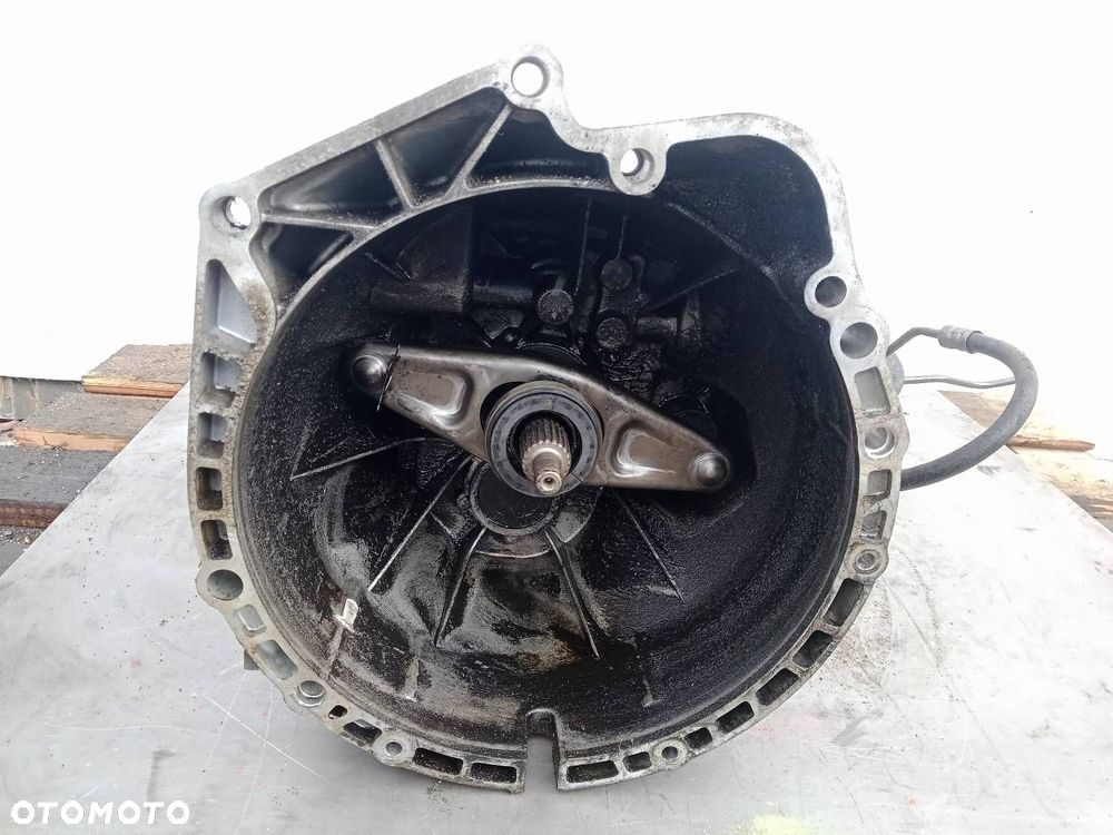 SKRZYNIA BIEGÓW 2300-7533818 BMW E87 118D 2.0 - 6