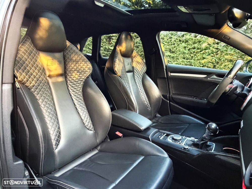 Audi S3 S tronic - 15