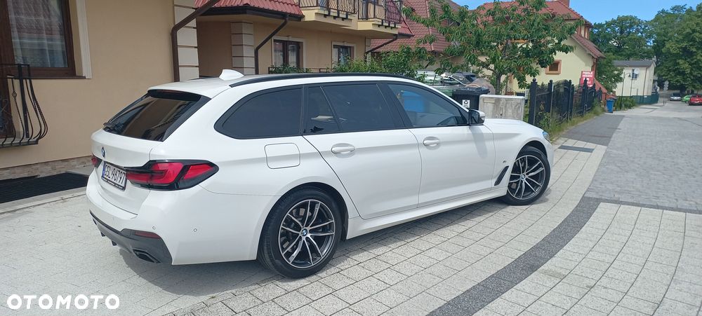 BMW Seria 5 520d M Sport - 23