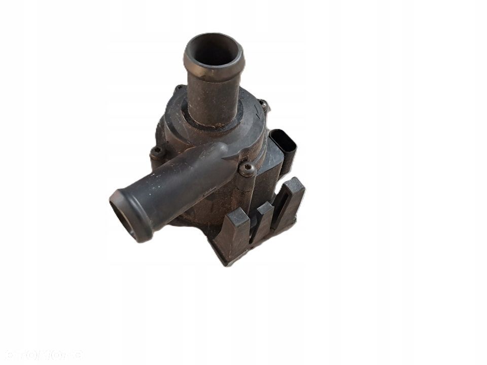 audi a4 b8 a5 8t q5 dodatkowa pompka wody 2.0 tfsi - 1