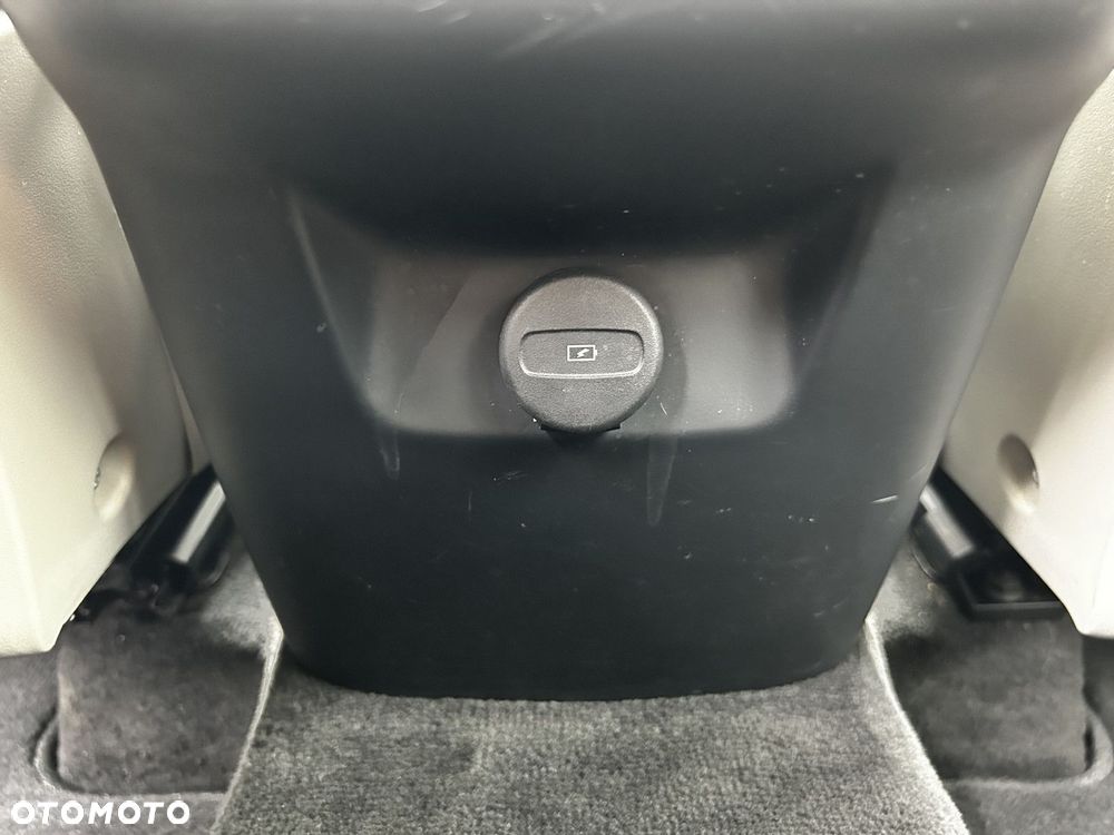 Volvo XC 90 - 28