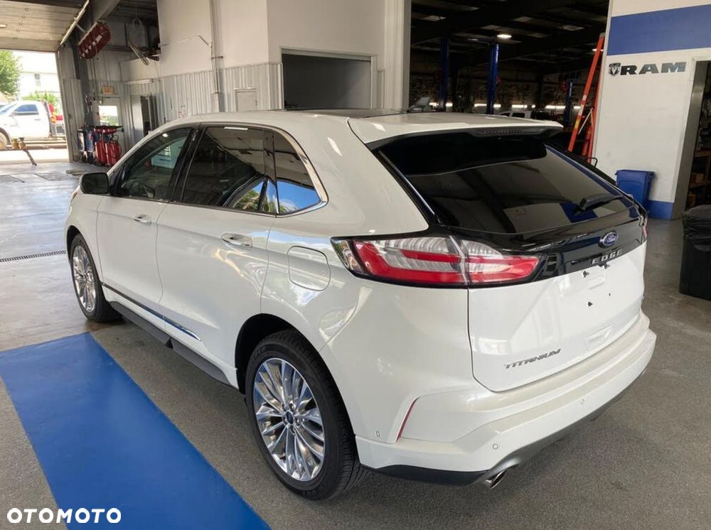 Ford Edge - 9