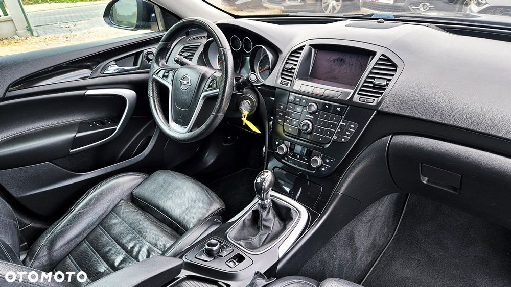 Opel Insignia - 36