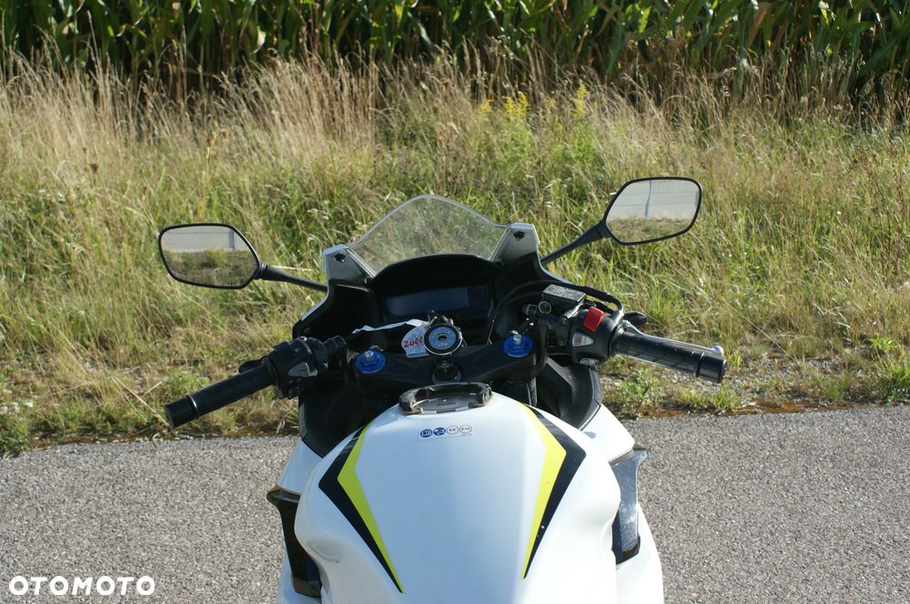 Honda CBR - 12