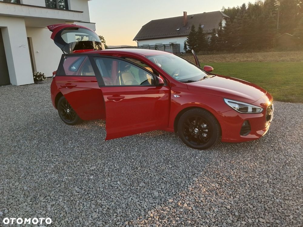 Hyundai i30 blue 1.4 Classic - 6