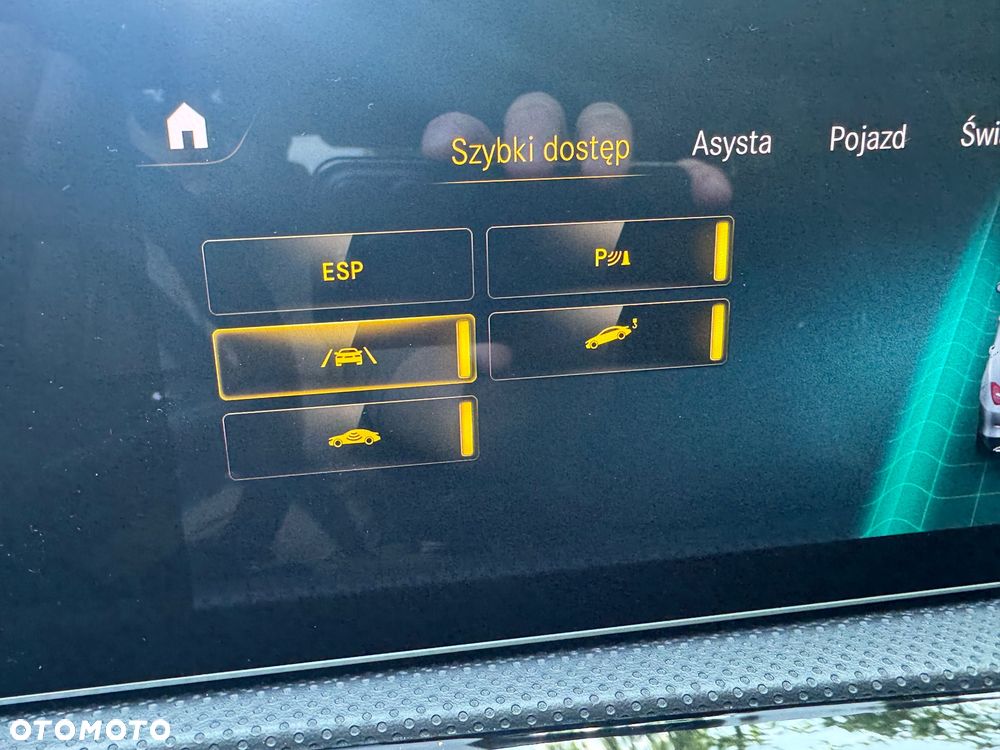 Mercedes-Benz CLA 220 4-Matic AMG Line 7G-DCT - 18