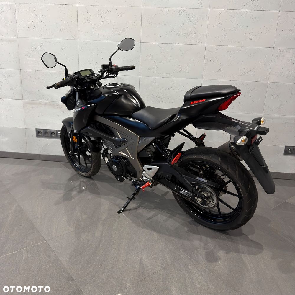 Suzuki GSX - 9