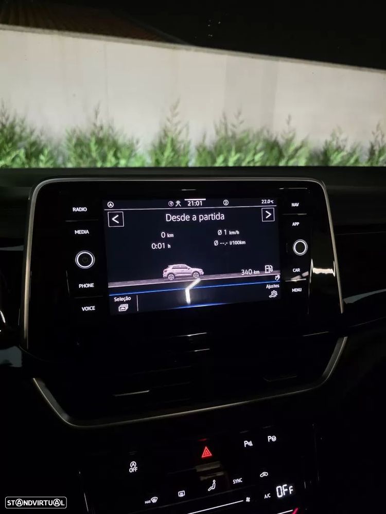 VW T-Roc 2.0 TDI R-Line DSG - 25