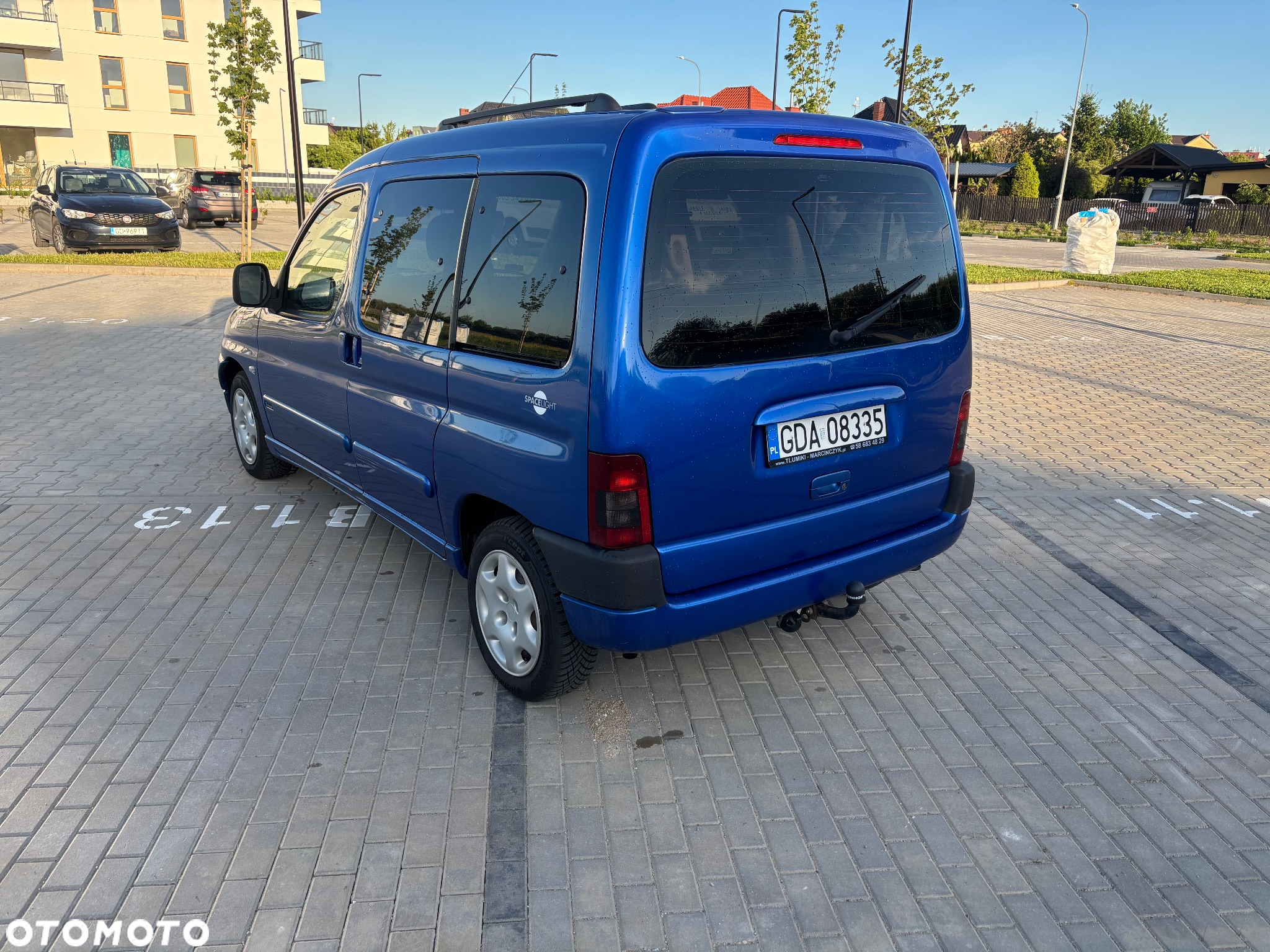 Citroën Berlingo Multispace 1.4i Plus Top-Edition - 3