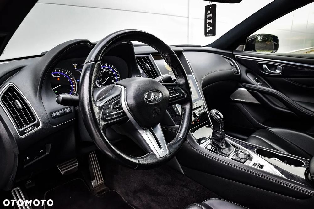 Infiniti Q60 - 15