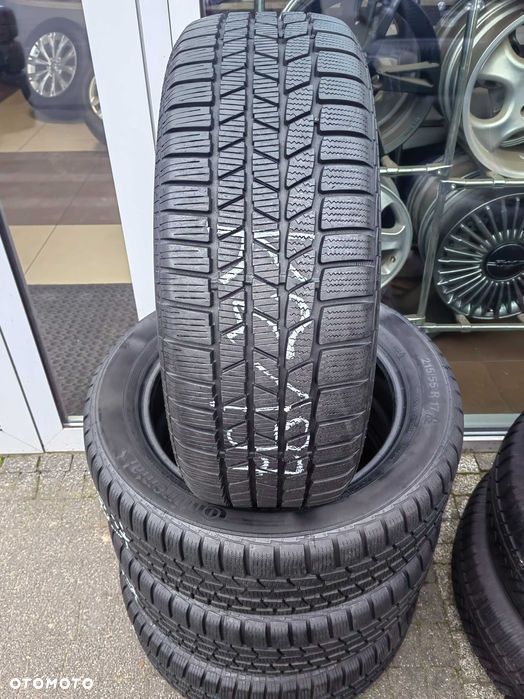 215/55R17 94V Continental Conti Contact TS815 komplet 2023 zima KZ197